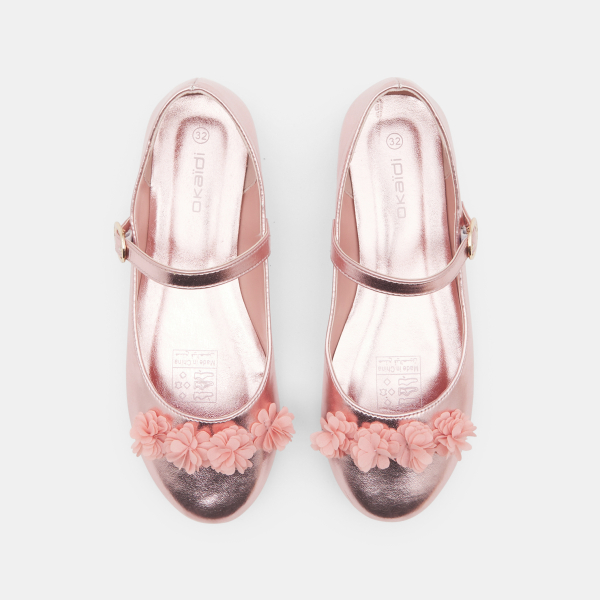 حذاء باليرينا بأربطة مع أزهار باللون الوردي للفتيات